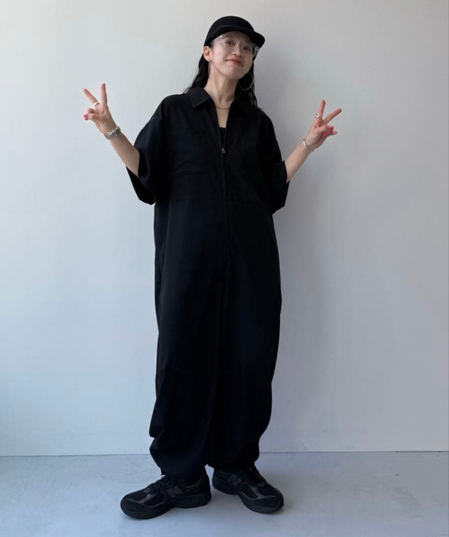 wee9s ハーフスリーブジップオールインワン