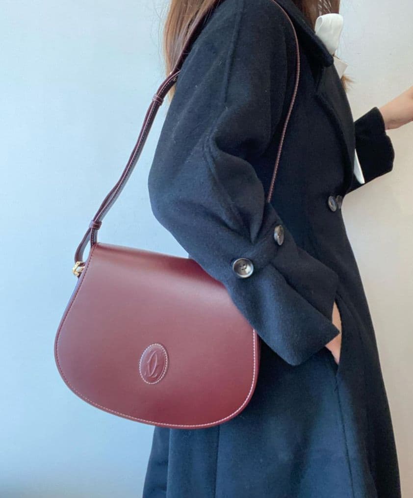 【未使用級】 カルティエ マストライン メッセンジャーバッグ カード カード付き