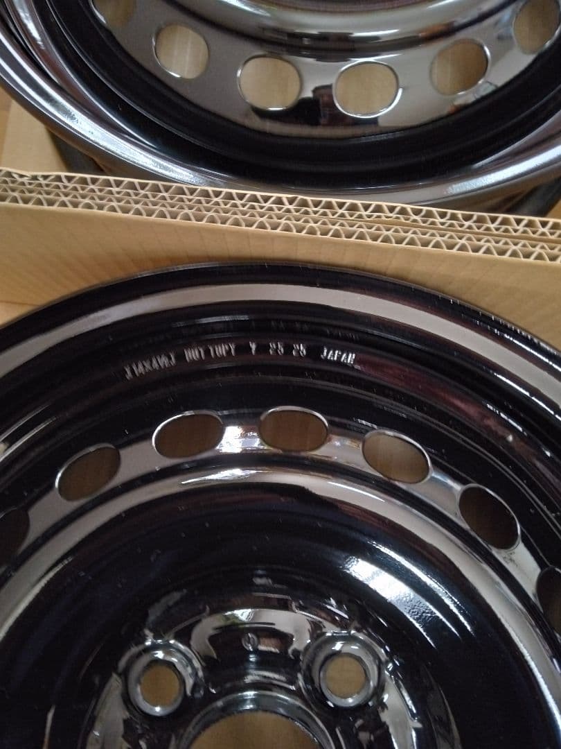 新車外しホンダNボックスjoy鉄ホイール14インチ 4個セットナット、キャップ付