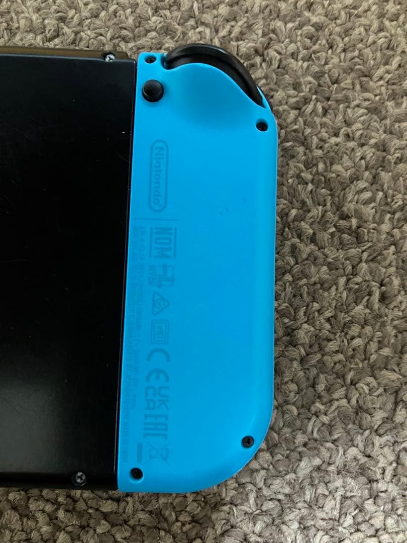 Nintendo Switch初期型ネオンブルー×ネオンレッド、ホリパッド付き