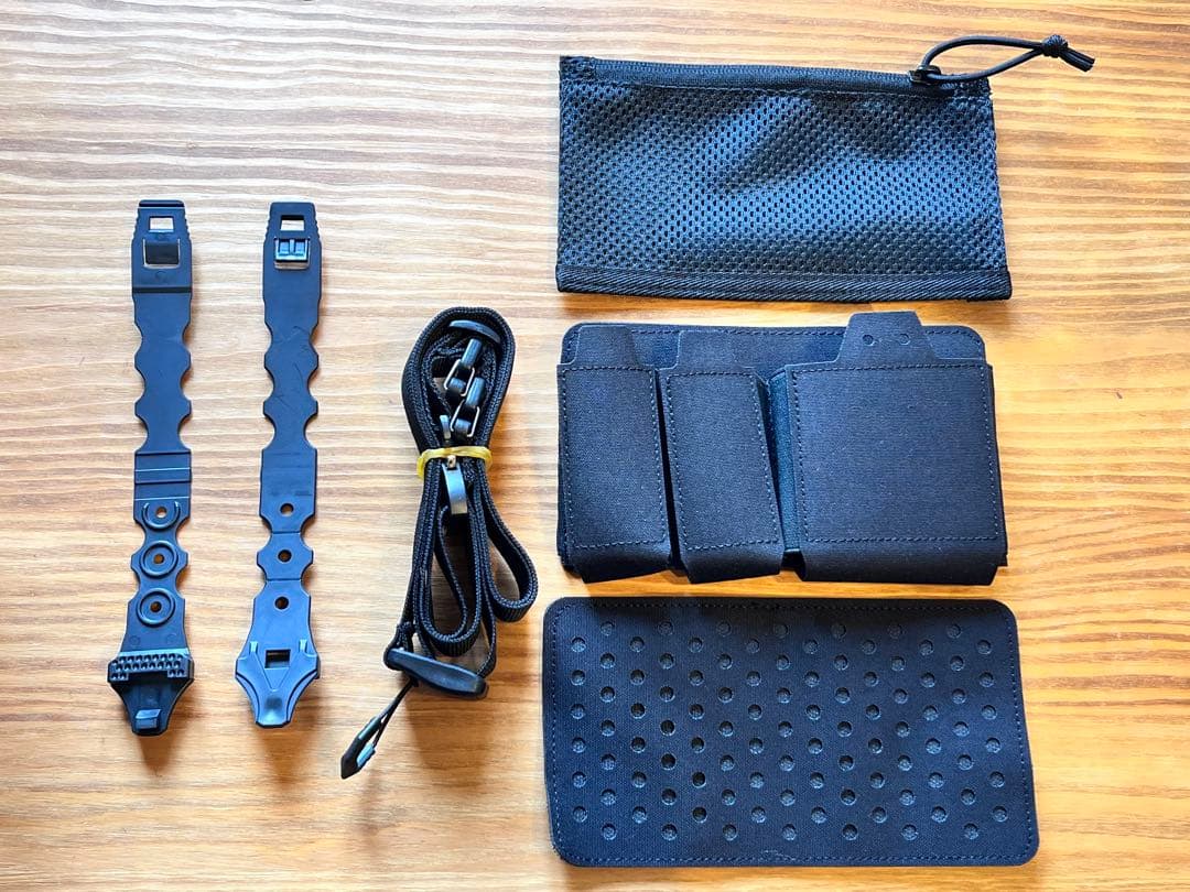 【TTGD】TORTOISE POUCH【BLACK】