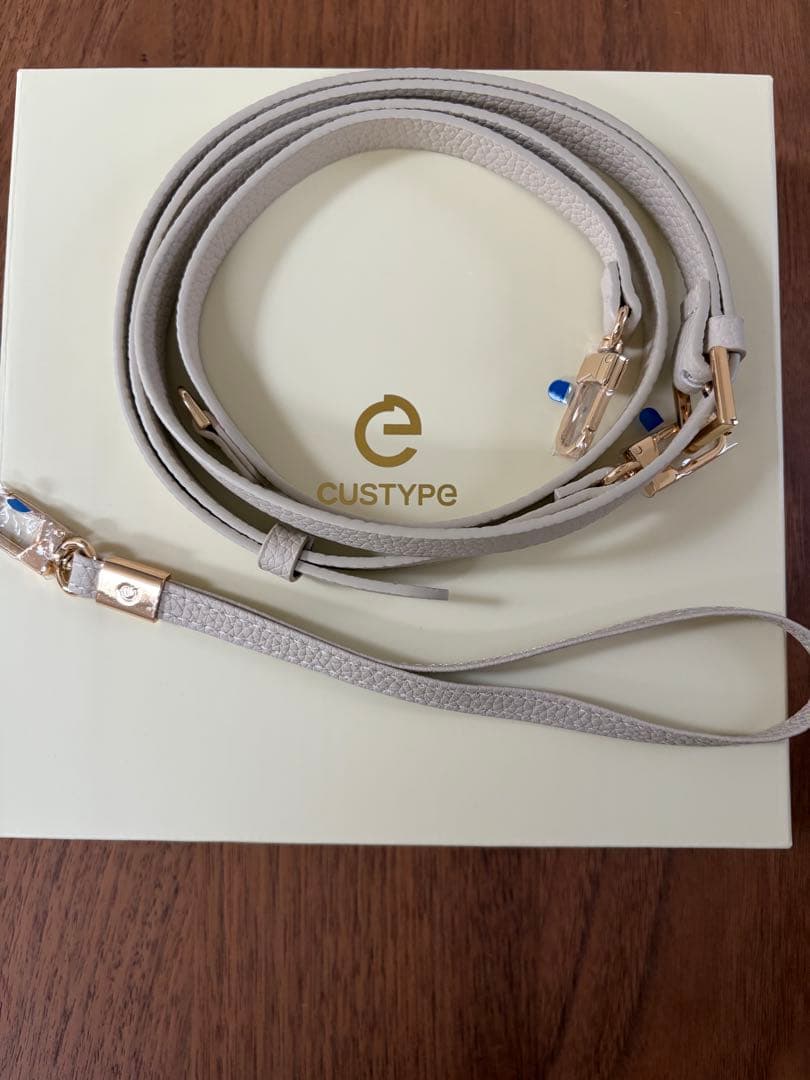 新品！CUSTYPE カスタイプ◆マグネットポーチ付iPhone17ケースセット