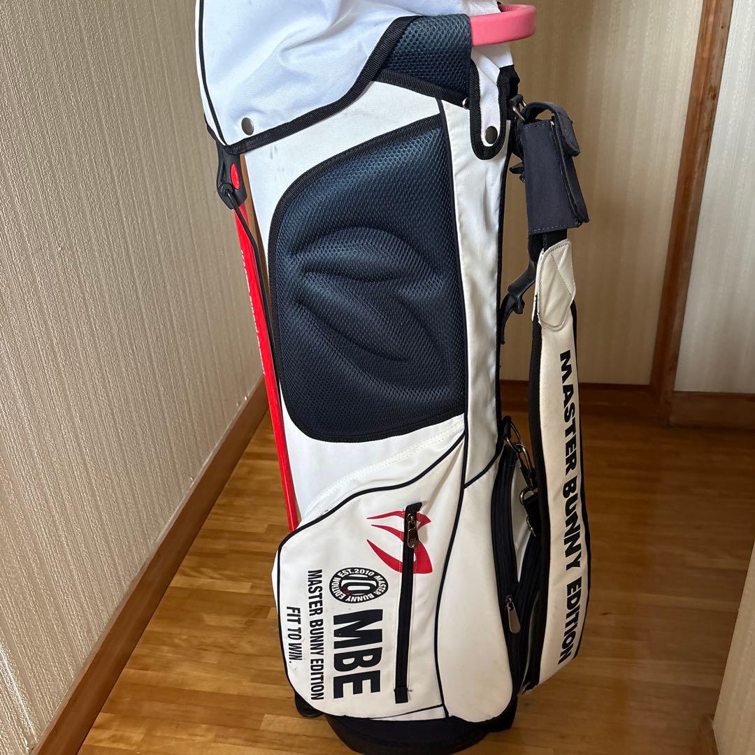 MASTER BUNNY EDITION 軽量キャディバック　スタンドタイプ