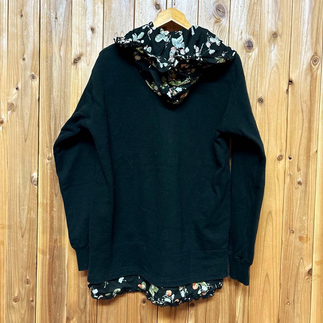 にゃーまま様ワンダフルワールド　カネコイサオ　イチゴ柄　スウェット