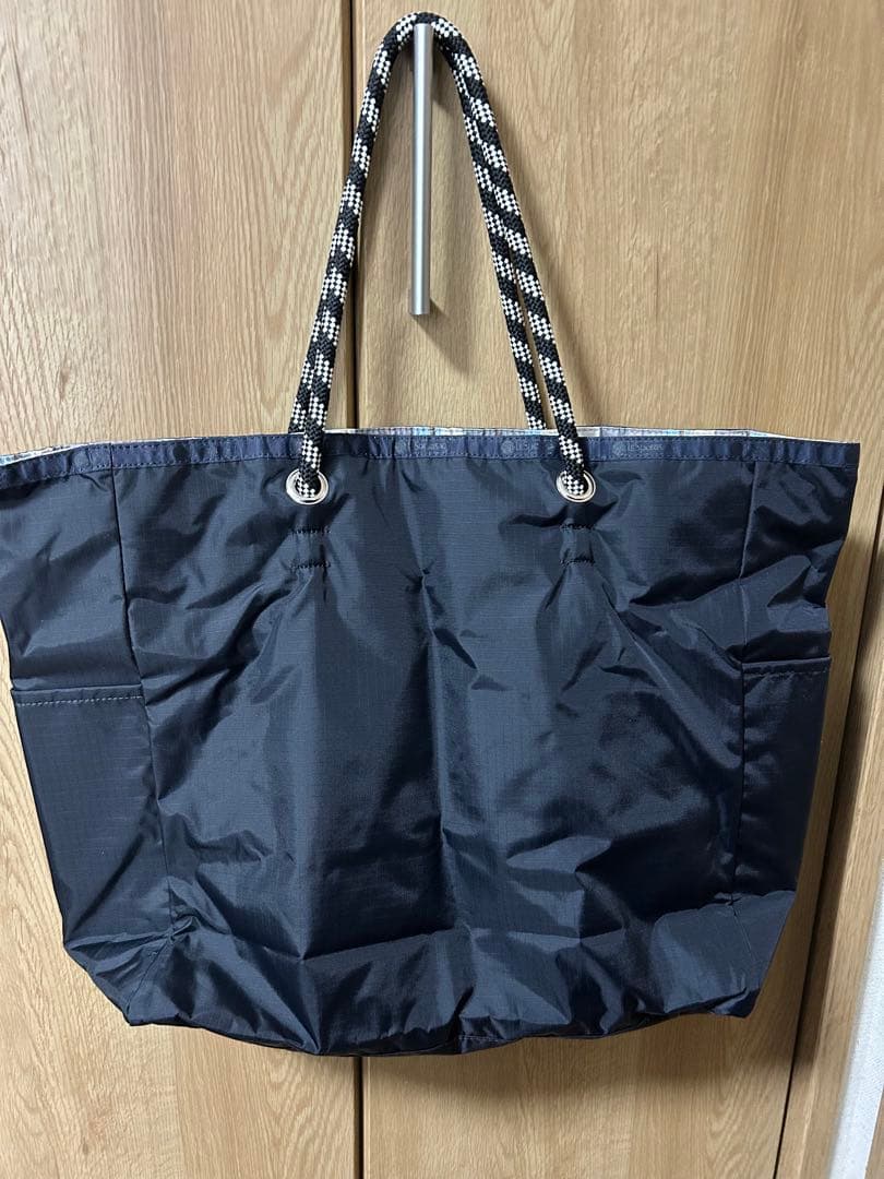 新品　Le Sportsac トートバッグ ネイビーリバーシブル