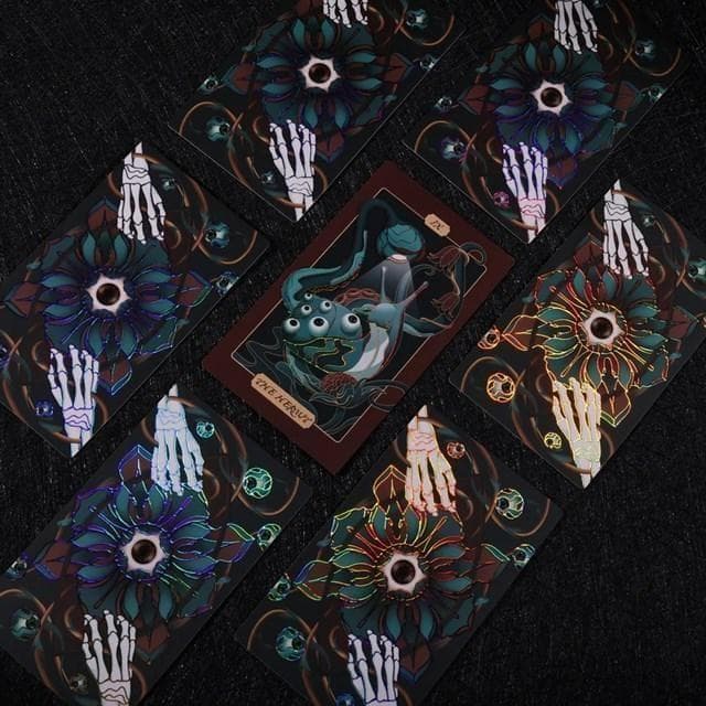 【正規品タロットカード】美麗エンボスホログラム箔✨野性的でミステリアスなデッキ
