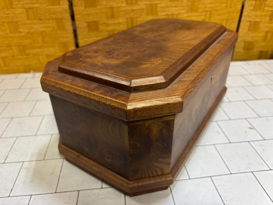 【難あり中古品】AQRESTI ジュエリーボックス 宝石箱 鍵付き イタリア製