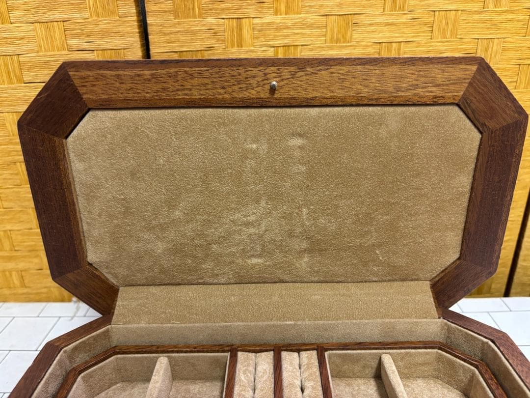 【難あり中古品】AQRESTI ジュエリーボックス 宝石箱 鍵付き イタリア製