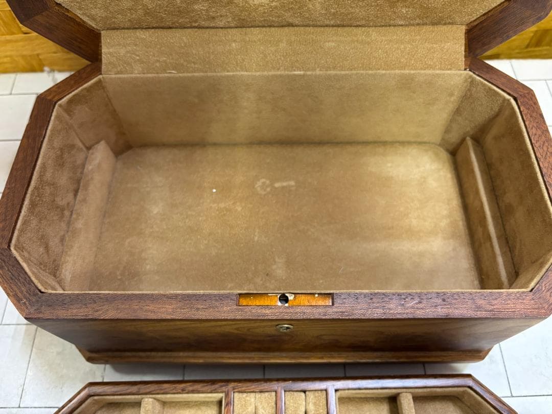 【難あり中古品】AQRESTI ジュエリーボックス 宝石箱 鍵付き イタリア製