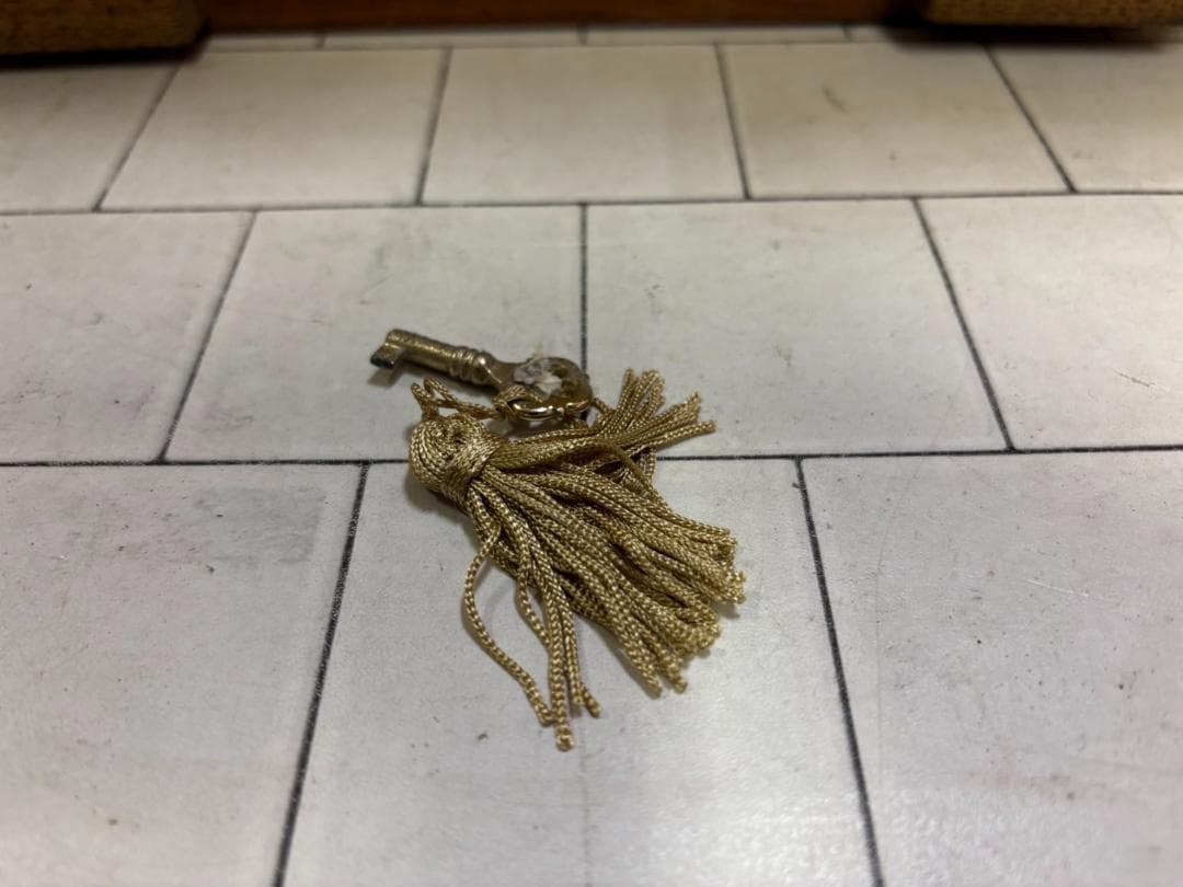 【難あり中古品】AQRESTI ジュエリーボックス 宝石箱 鍵付き イタリア製