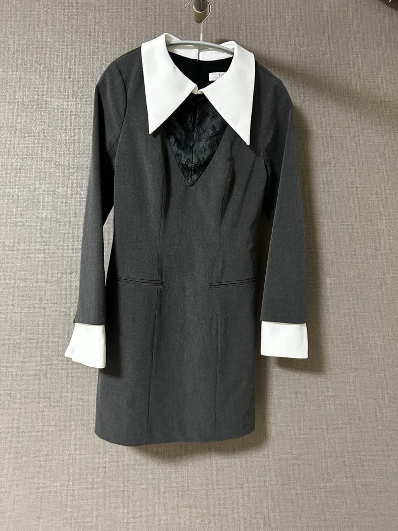 ワンピース Herlipto Pointed Collar Mini Dress
