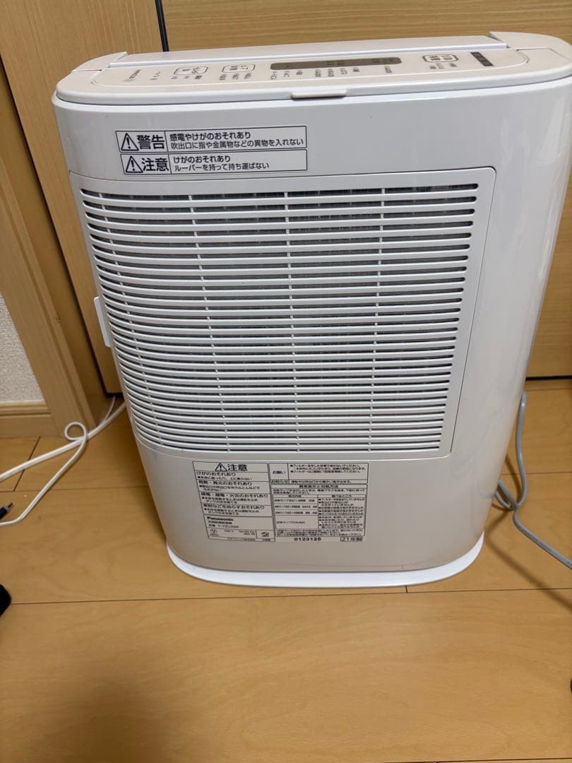 Panasonic 除湿機　F-YZUX60