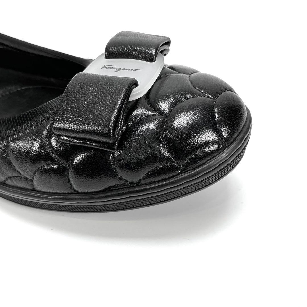FERRAGAMO　パンプス　ヴァラリボン　キルティング　バレエシューズ