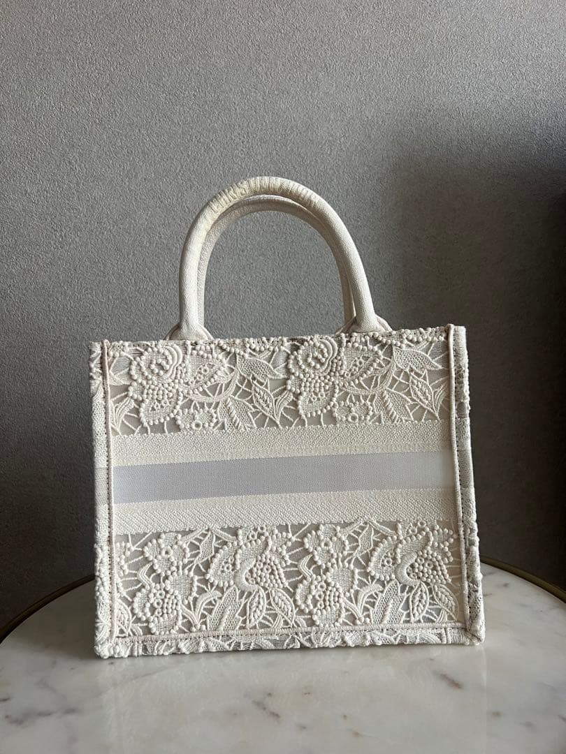 CHRISTIAN DIOR ホワイト ブックトート マクラメレース