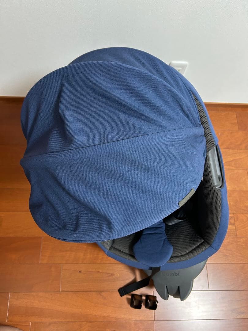 Combi チャイルドシート エッグショック　ネイビー ISOFIX