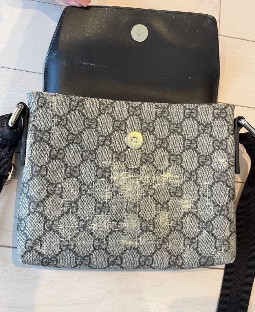 GUCCI GGパターン メッセンジャーバッグ
