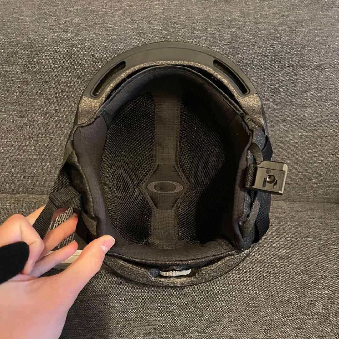 【箱付き！】OAKLEY(オークリー) ヘルメット