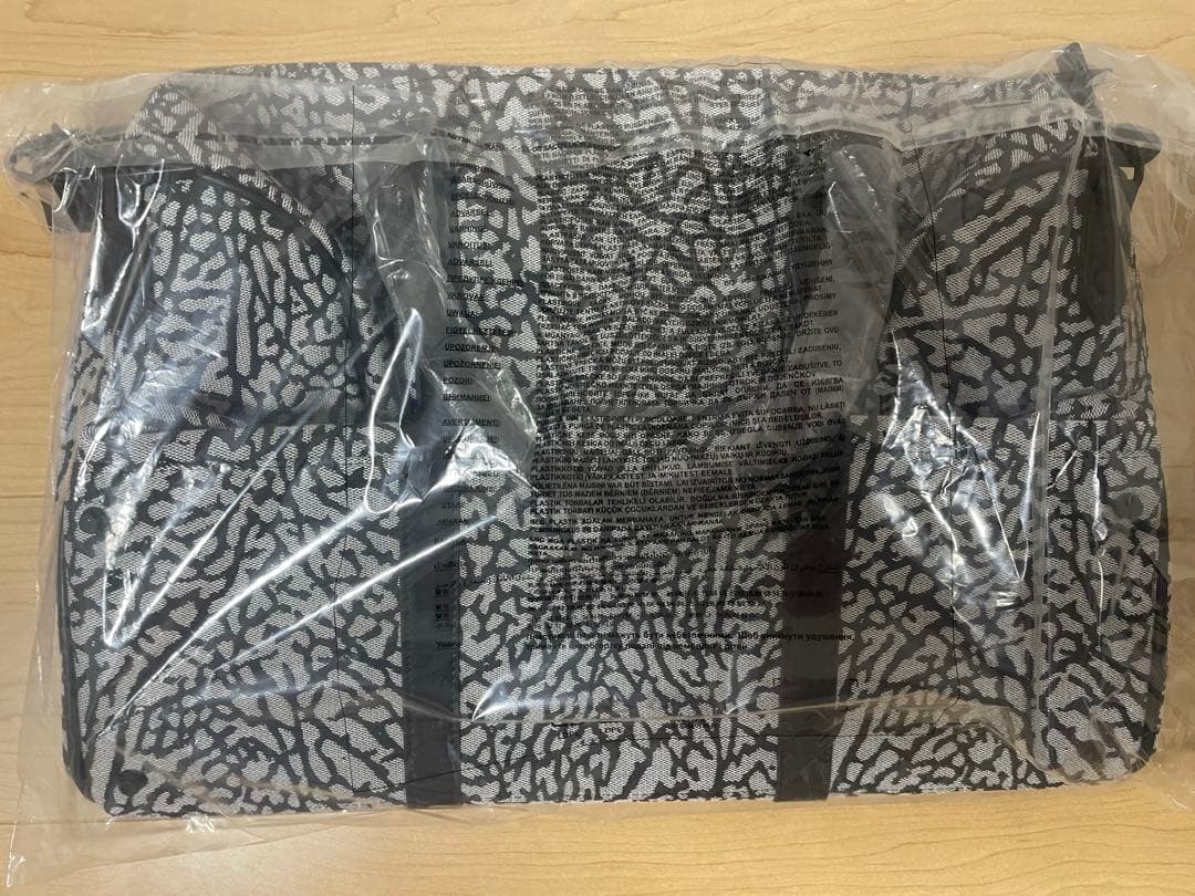 NIKE ジョーダン　　アイコン ダッフルバッグ ボストンバッグ