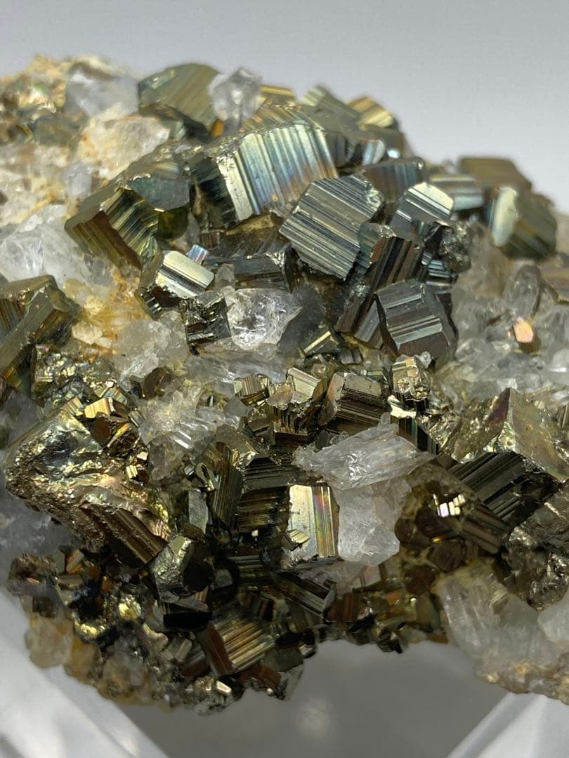 クォーツ パイライト ガレナ 3種共生クラスター