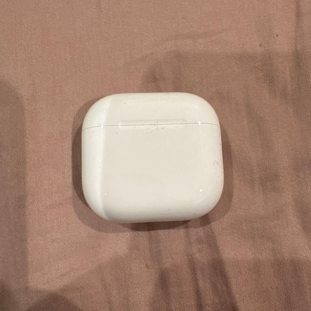 ほぼ未使用AirPods4　アクティブノイズキャンセリング無し