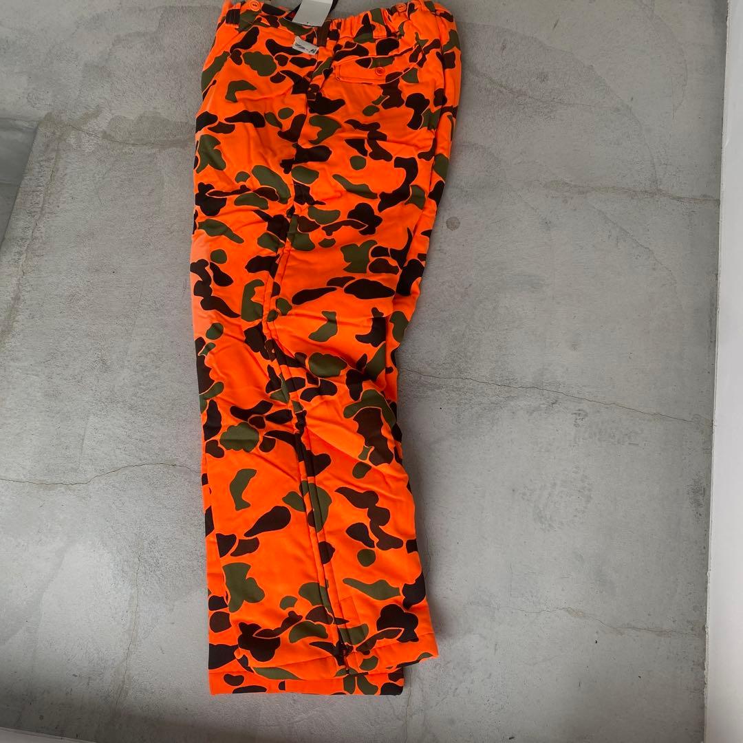 オレンジ 迷彩柄 カジュアルパンツ
