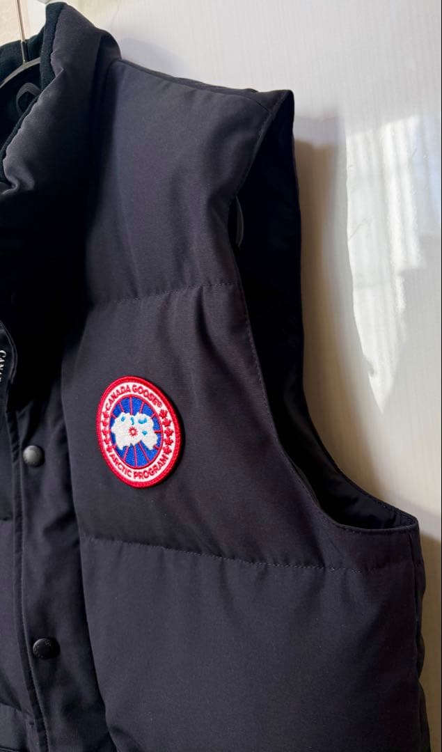 カナダグース/ FREESTYLE CREW VESTダウンベスト S/P