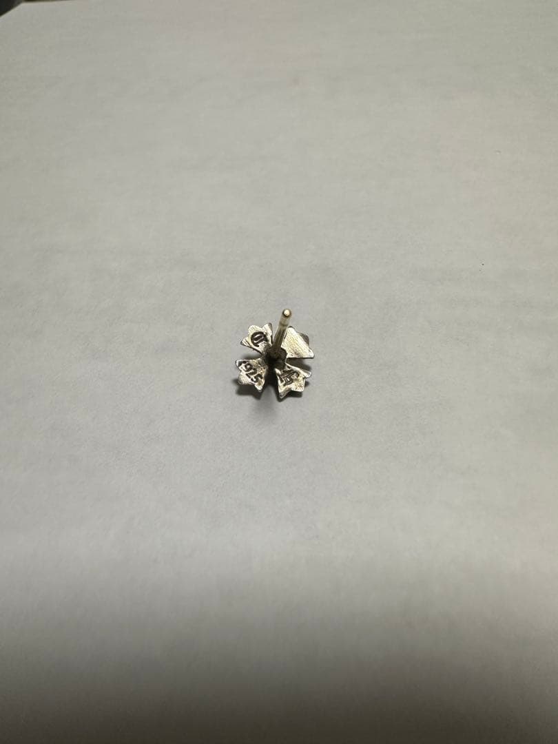 クロムハーツ CHプラススタッドピアス