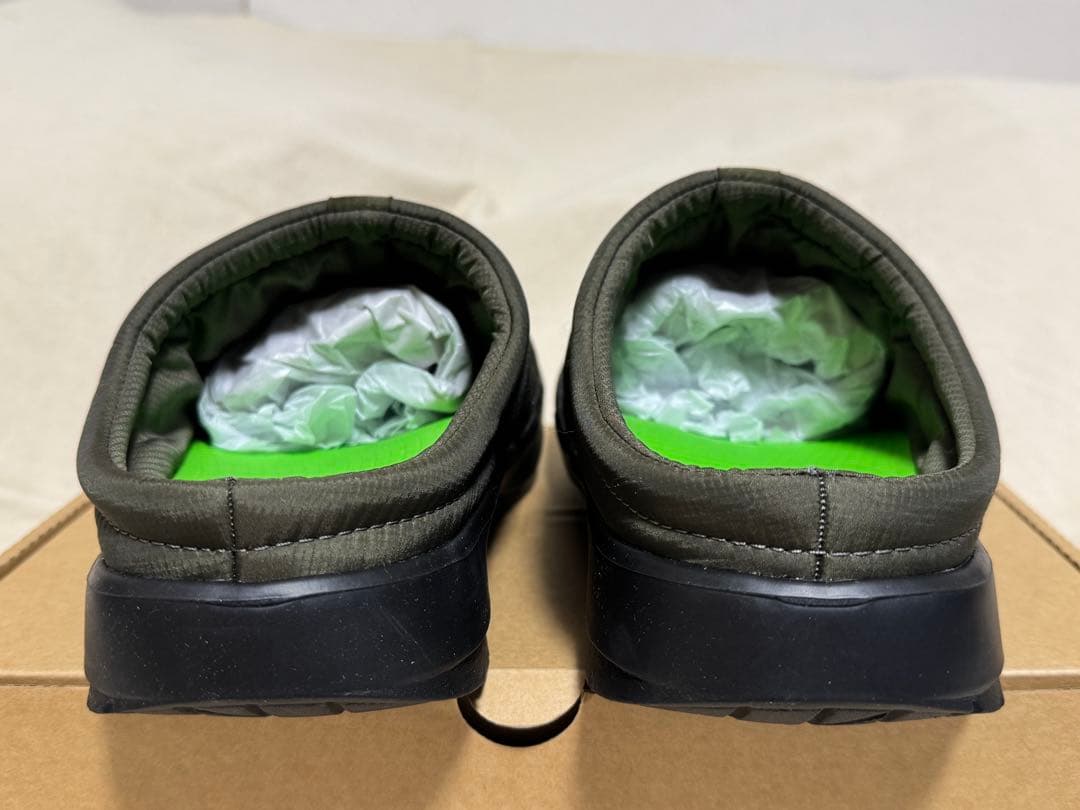 US9 ウーフォス OOcoozie Thermo Mule oofos