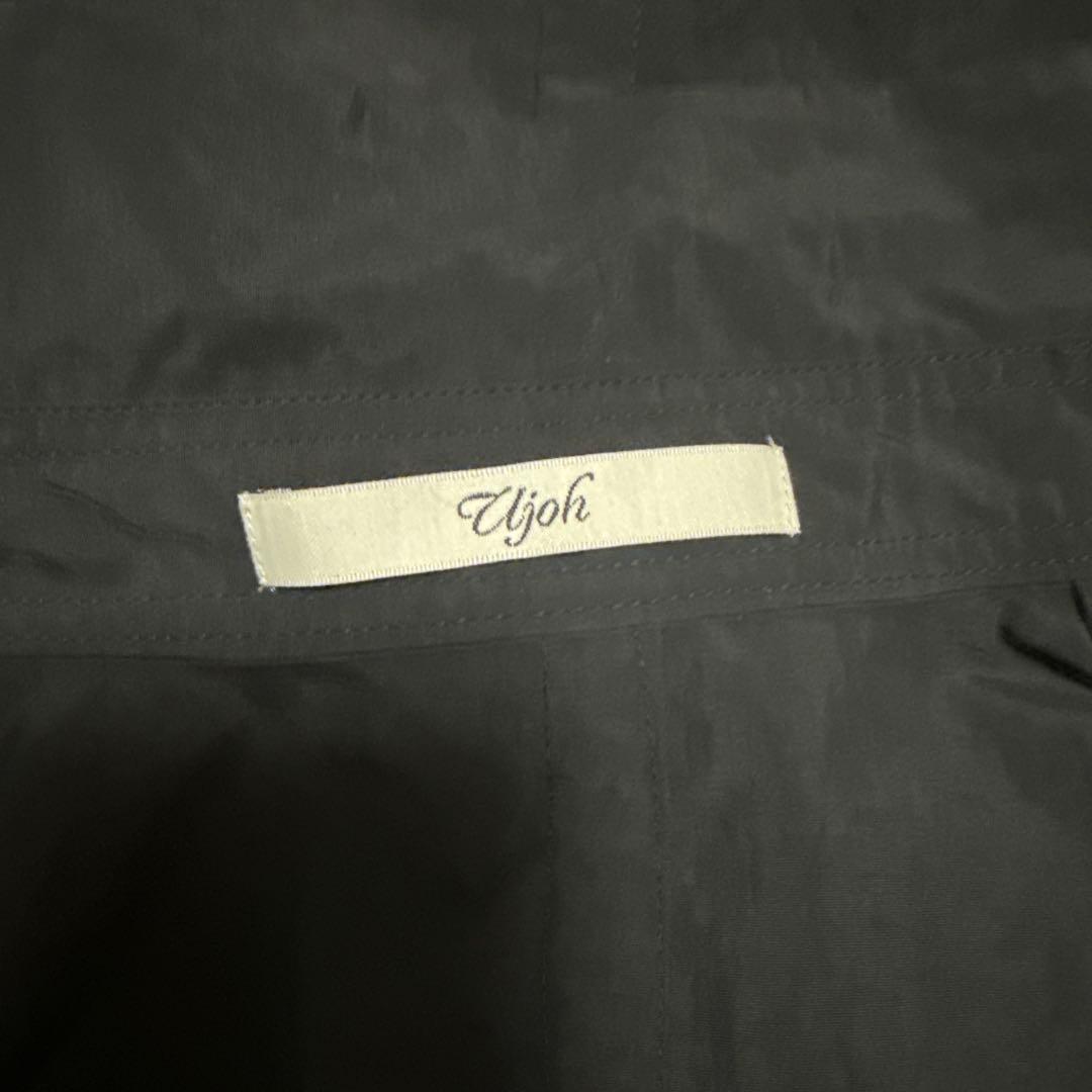 ujhoナイロンコート