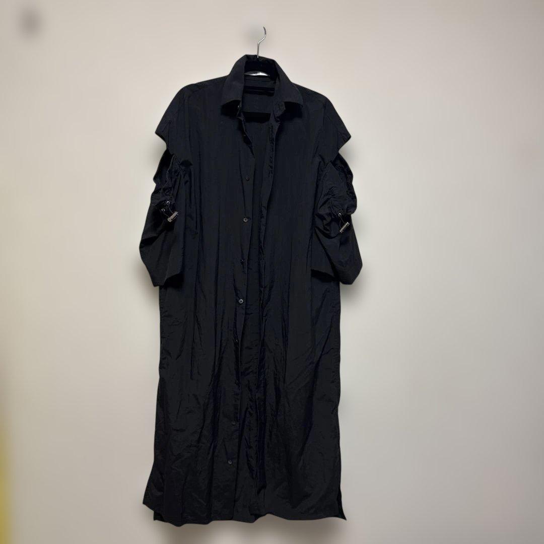 ujhoナイロンコート