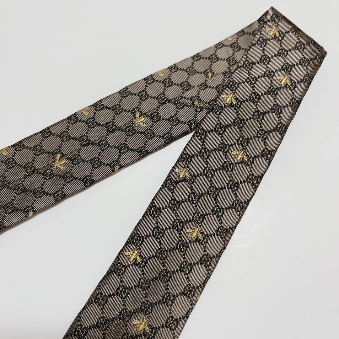 美品 グッチ ネクタイ ハイブランド GG柄 インターロッキング 光沢 希少 蜂