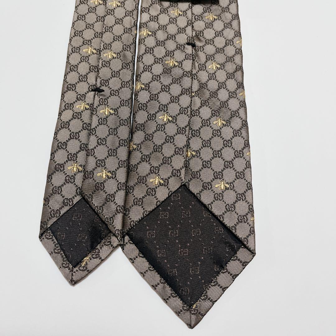 美品 グッチ ネクタイ ハイブランド GG柄 インターロッキング 光沢 希少 蜂