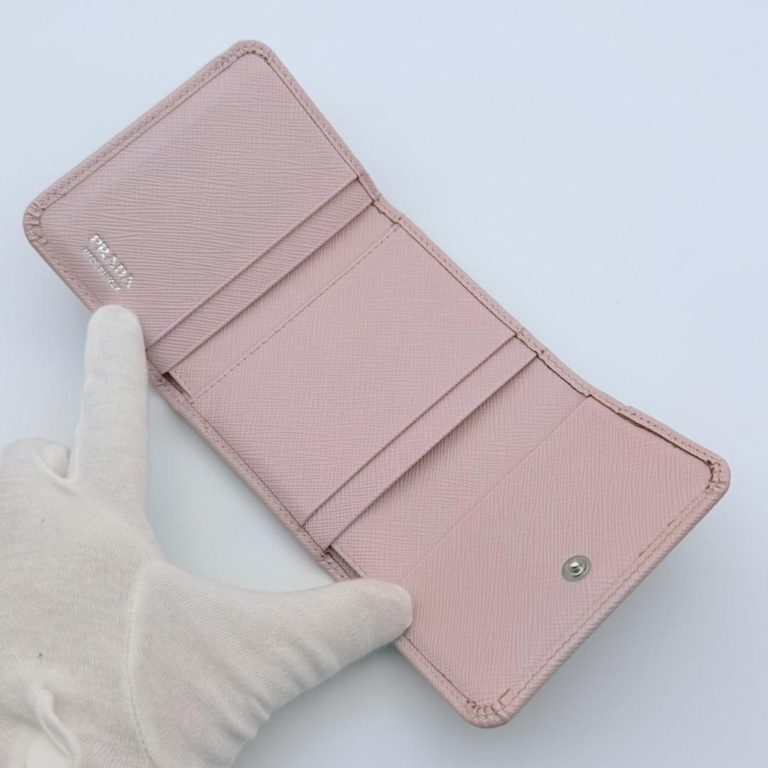 PRADA プラダ サフィアーノ コンパクウォレット 三角ロゴ 三つ折り ピンク