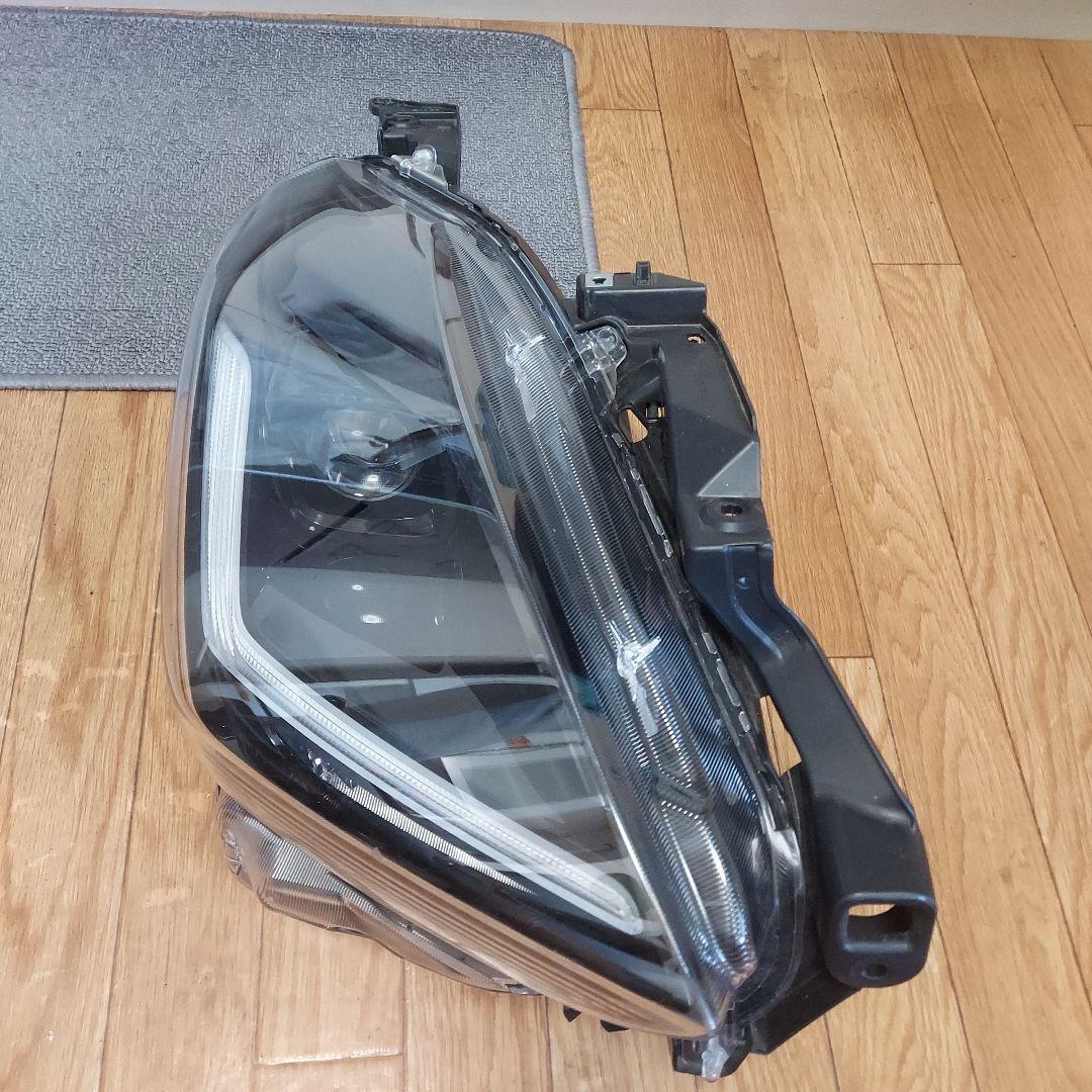 専用カークレスト様　スズキ純正　スイフト　ヘッドライト