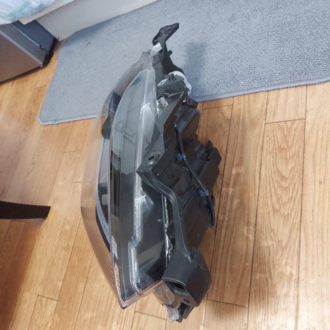 専用カークレスト様　スズキ純正　スイフト　ヘッドライト