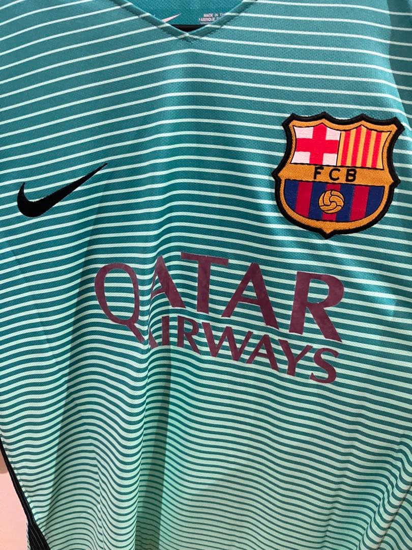 サッカー　NIKE バルセロナ ネイマール　ユニフォーム　未使用、タグ付き