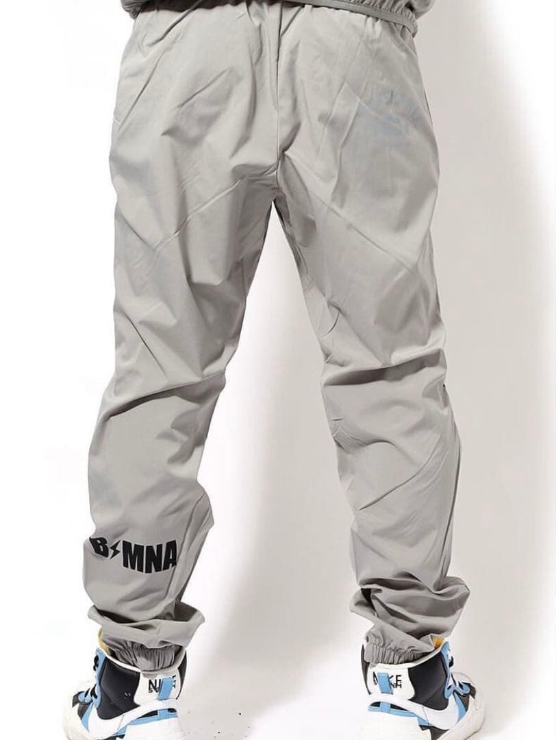 アーチロゴドライストレッチピステ　アーチロゴドライストレッチジョガーパンツ