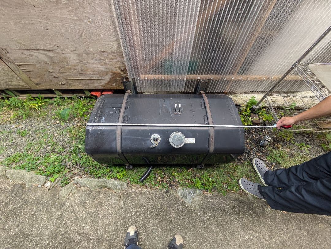 三菱ふそう 大型トラック燃料タンク 300リットル