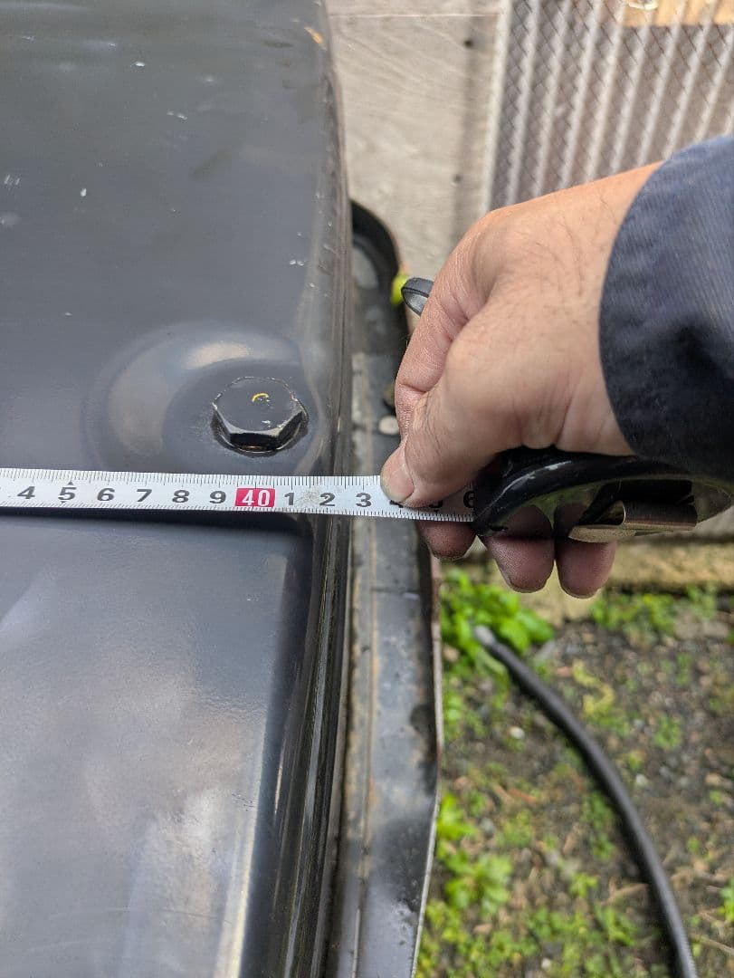 三菱ふそう 大型トラック燃料タンク 300リットル