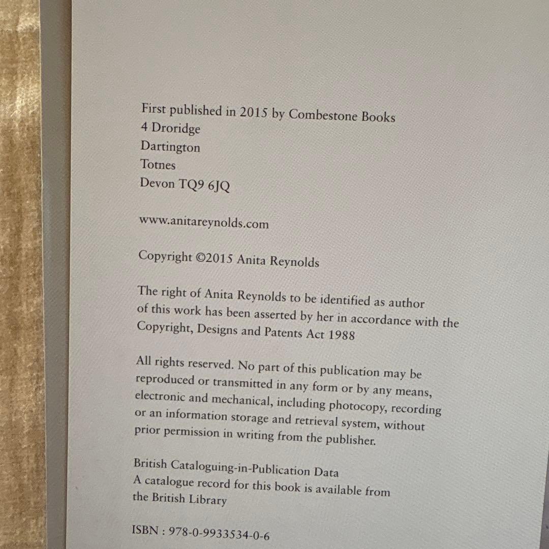 洋書 Outline South West by Anita Reynolds