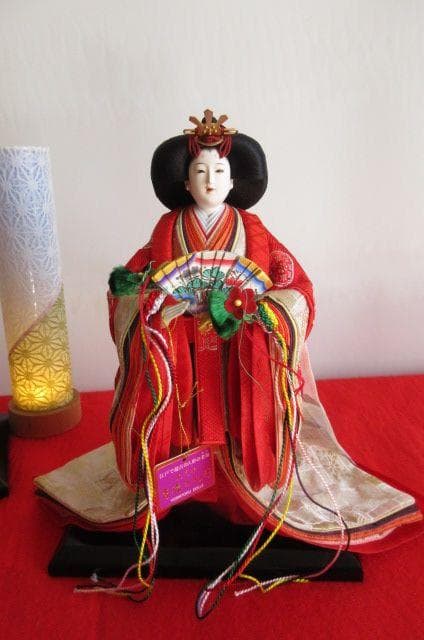 ラスト１点　新品　吉徳大公　立ち雛　 天皇陛下御束帯 黄櫨染固地綾 正絹