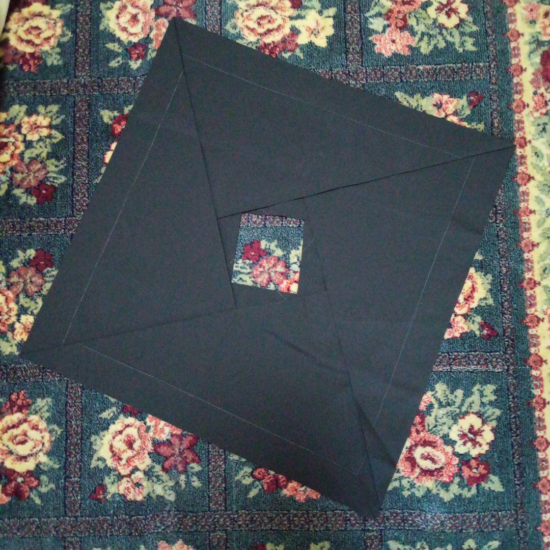 【ちろ】ISSEY MIYAKE　132.5　ケープ(羽織り／ポンチョ)