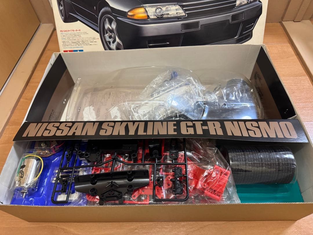 Nissan Skyline GT-R Nismo 1/10 ラジコンカー