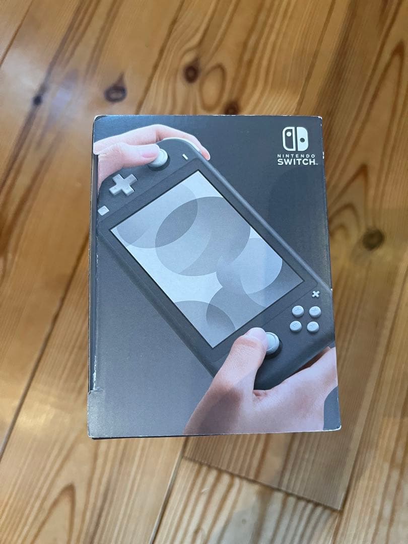 新品未使用　任天堂　スィッチ　Nintendo Switch Lite グレー