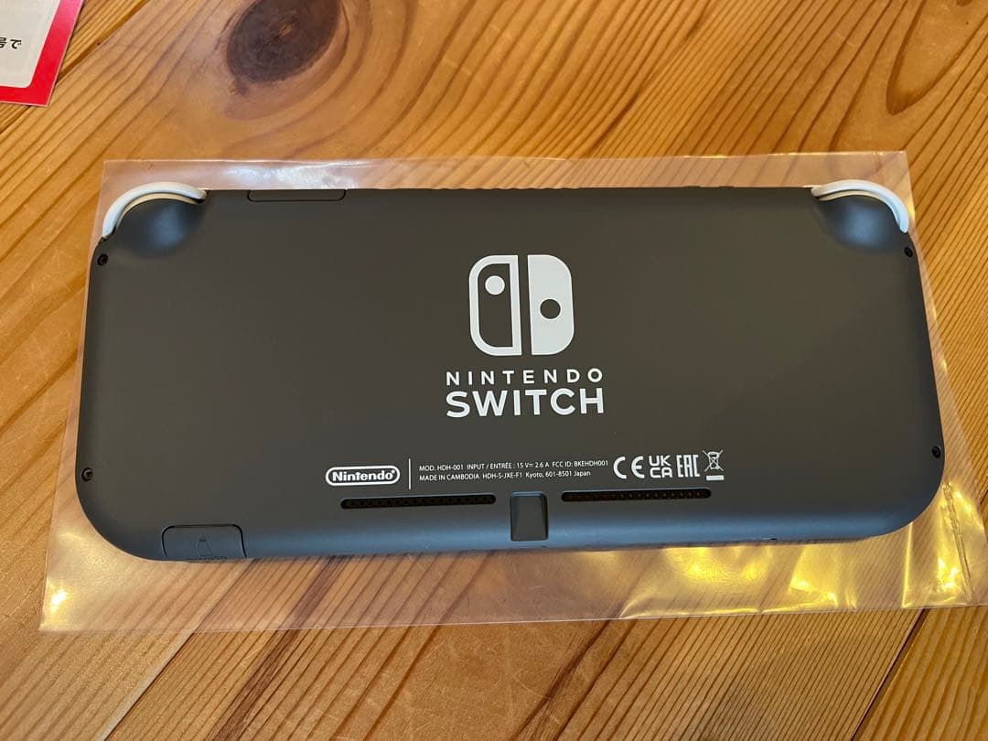 新品未使用　任天堂　スィッチ　Nintendo Switch Lite グレー