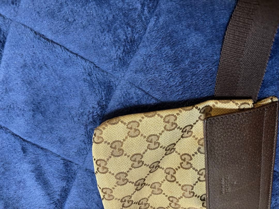 GUCCI グッチ ウエストポーチ ボディバッグ GGキャンバス