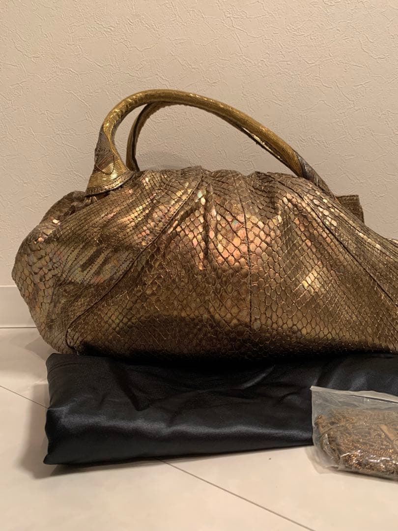 KGさま⭐︎Fendiフェンディ　スパイバッグ　スネーク