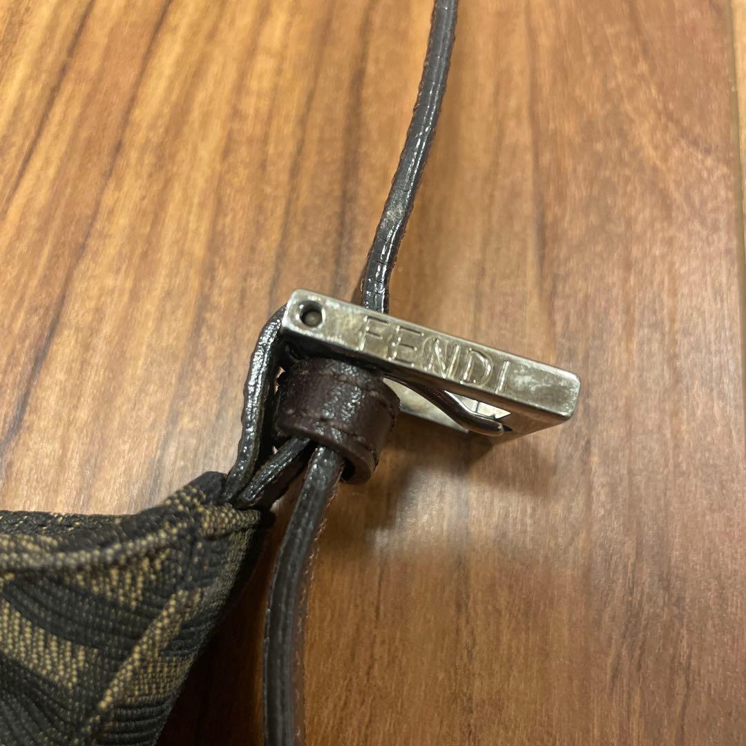 FENDI ズッカ柄　ショルダーバッグ