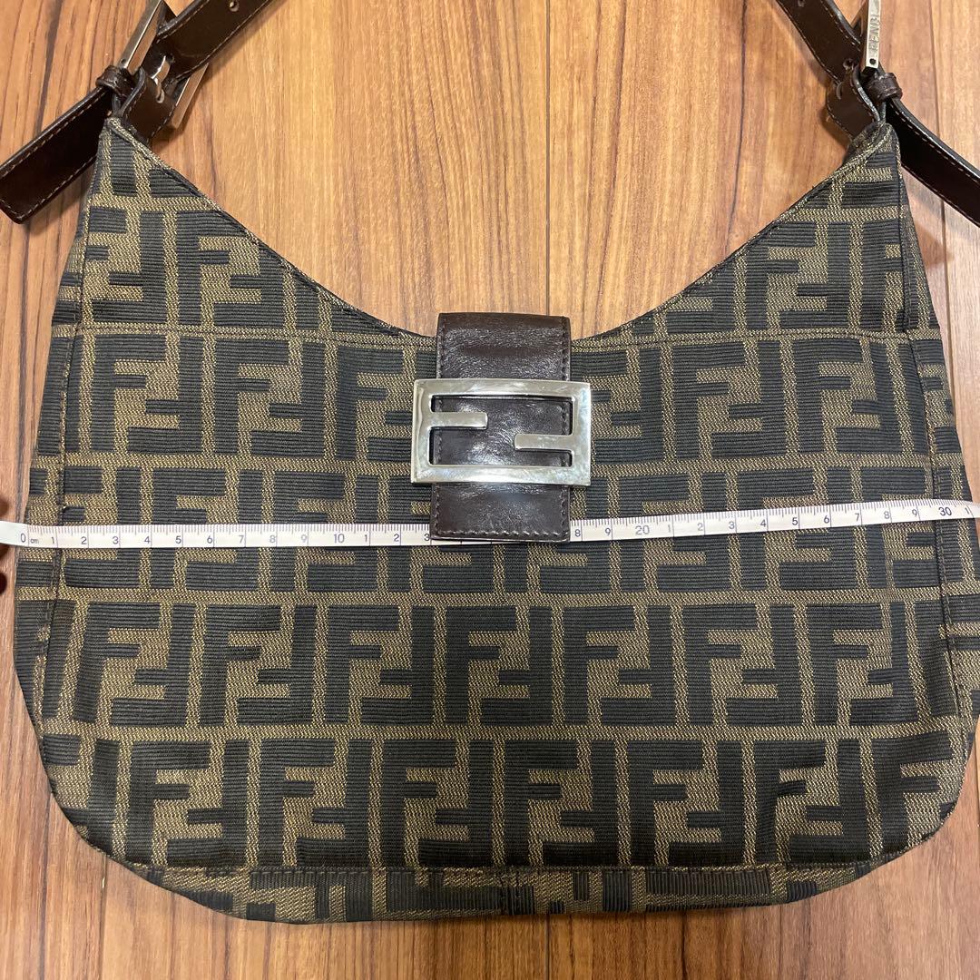 FENDI ズッカ柄　ショルダーバッグ