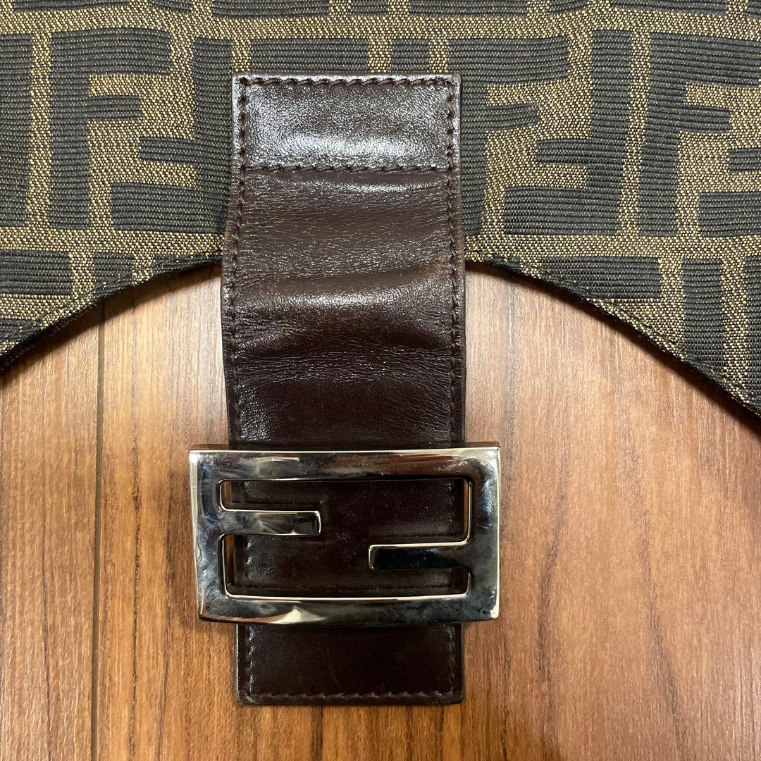 FENDI ズッカ柄　ショルダーバッグ